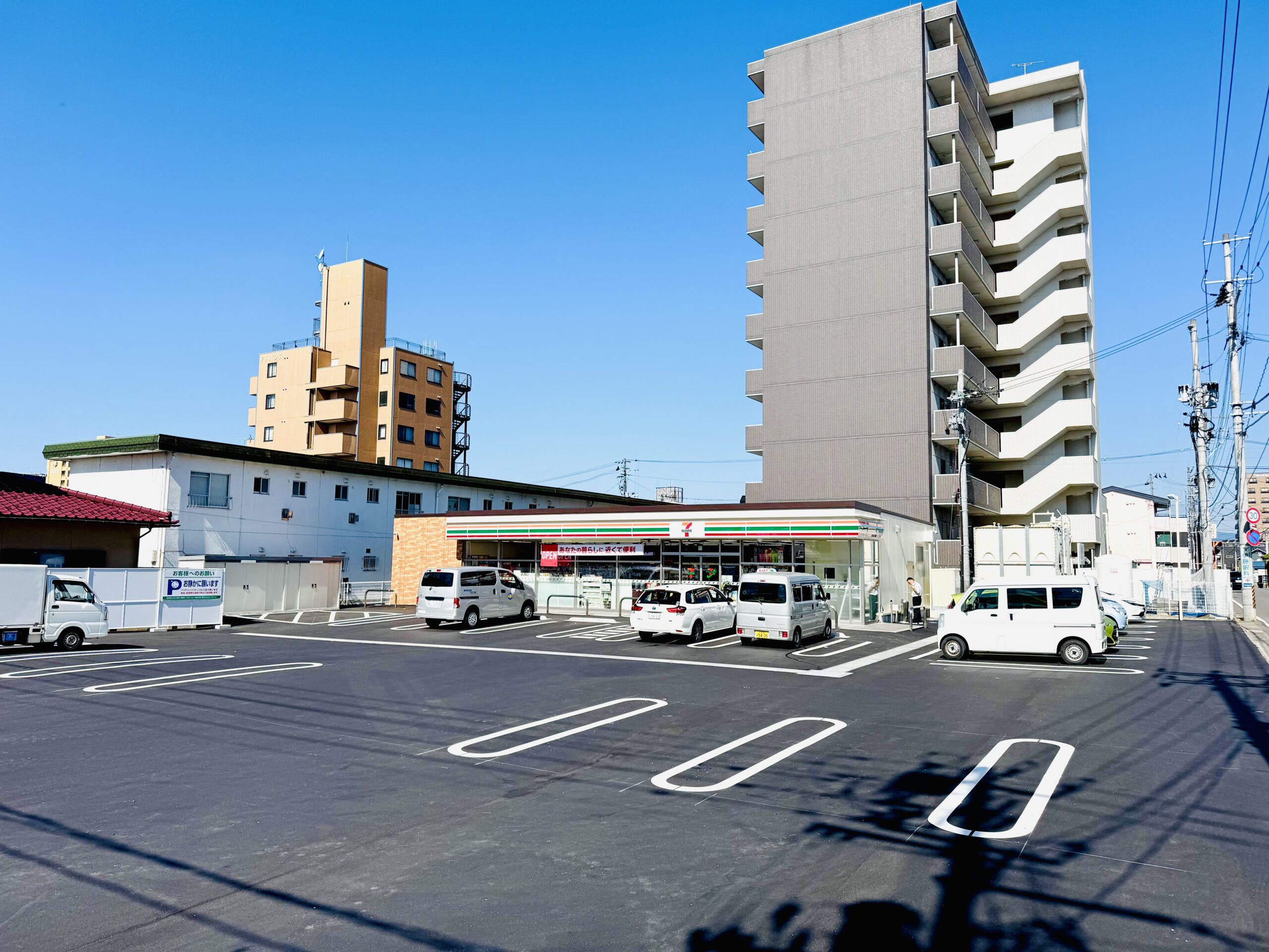 セブンイレブン郡山富久山梅田店 - 株式会社NANA